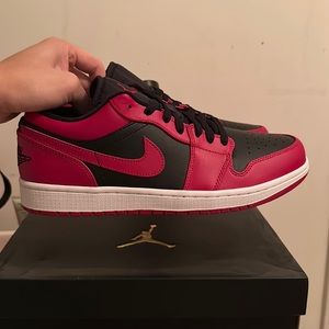Reverse Bred Low 1 Jordan Nike Black Red